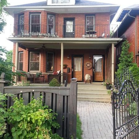 A Hidden Gem Bed And Breakfast Windsor Exterior foto