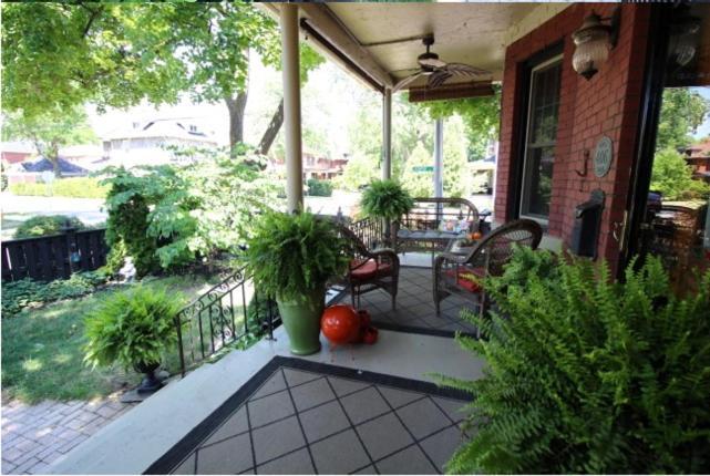 A Hidden Gem Bed And Breakfast Windsor Exterior foto